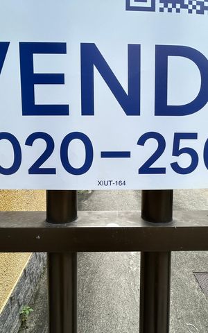 Casa à venda com 121m², 3 quartos e 2 vagasPlaca