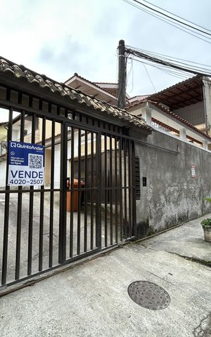 Casa à venda com 121m², 3 quartos e 2 vagasFachada 