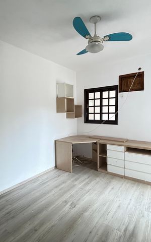 Casa à venda com 121m², 3 quartos e 2 vagasSuíte