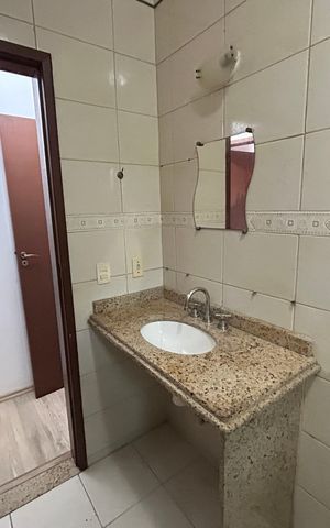 Casa à venda com 121m², 3 quartos e 2 vagasBanheiro 2