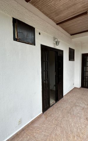 Casa à venda com 121m², 3 quartos e 2 vagasVaranda