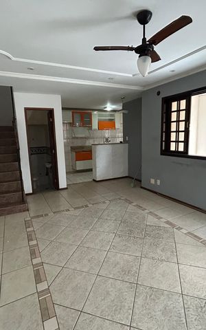 Casa à venda com 121m², 3 quartos e 2 vagasSala