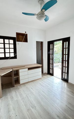 Casa à venda com 121m², 3 quartos e 2 vagasSuíte