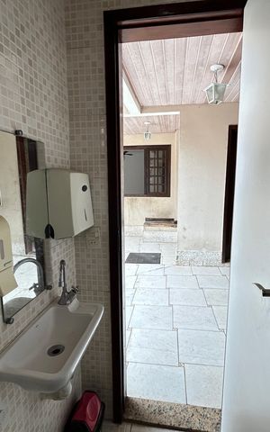 Casa à venda com 121m², 3 quartos e 2 vagasBanheiro 3