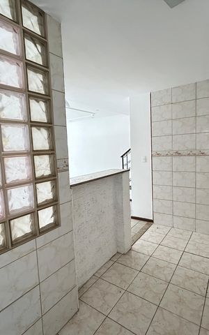 Casa à venda com 121m², 3 quartos e 2 vagasCozinha
