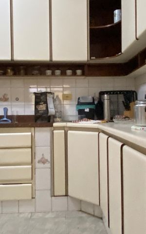 Casa à venda com 500m², 3 quartos e 3 vagas Casa à venda com 500m², 3 quartos e 3 vagasCozinha