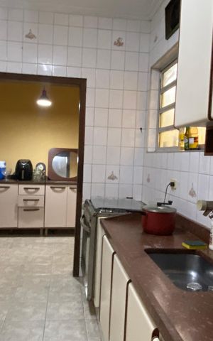 Casa à venda com 500m², 3 quartos e 3 vagas Casa à venda com 500m², 3 quartos e 3 vagasCozinha