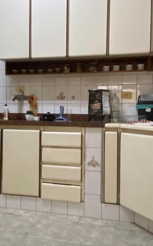 Casa à venda com 500m², 3 quartos e 3 vagas Casa à venda com 500m², 3 quartos e 3 vagasCozinha