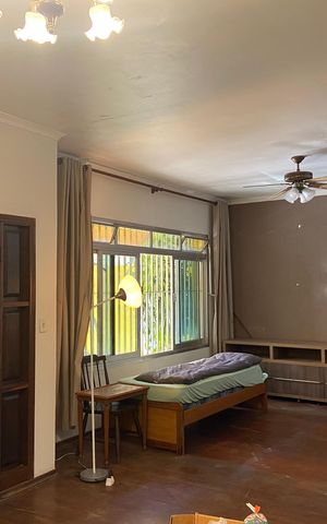 Casa à venda com 500m², 3 quartos e 3 vagas Casa à venda com 500m², 3 quartos e 3 vagasSala