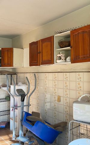 Casa à venda com 500m², 3 quartos e 3 vagas Casa à venda com 500m², 3 quartos e 3 vagasÁrea de Serviço