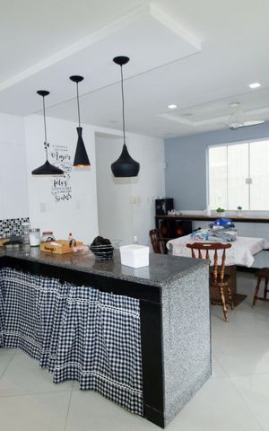 Casa à venda com 230m², 6 quartos e 3 vagasCozinha