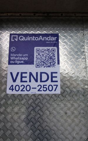 Casa à venda com 230m², 6 quartos e 3 vagasPlaca