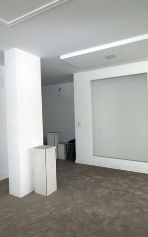 Casa à venda com 230m², 6 quartos e 3 vagasSala anexo 2º piso