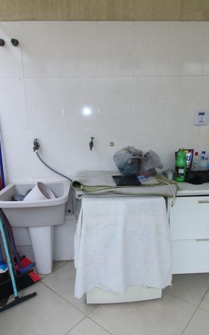 Casa à venda com 230m², 6 quartos e 3 vagasÁrea de Serviço