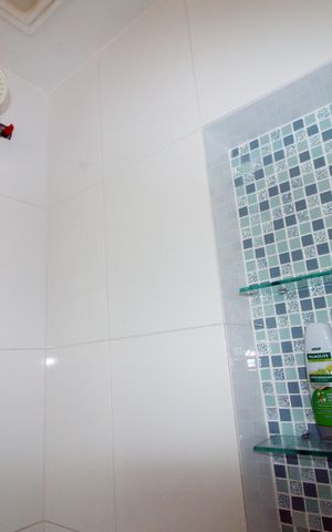Casa à venda com 230m², 6 quartos e 3 vagasBanheiro da Suíte 2