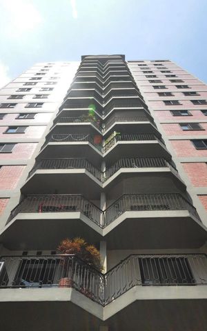 Apartamento à venda com 84m², 2 quartos e 2 vagasFachada