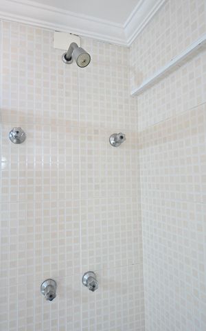 Apartamento à venda com 84m², 2 quartos e 2 vagasBanheiro Suíte 
