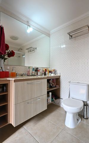 Apartamento à venda com 84m², 2 quartos e 2 vagasBanheiro Suíte 