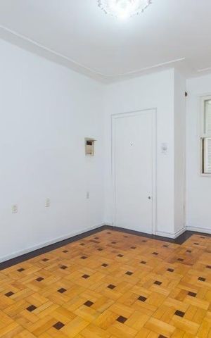 Apartamento para alugar com 70m², 2 quartos e sem vaga