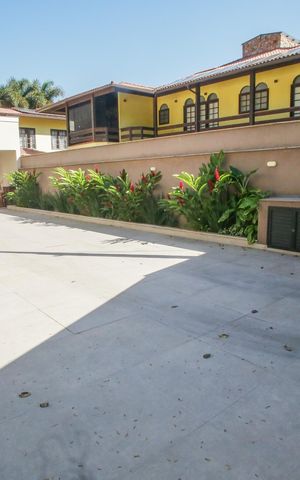 Casa de condomínio à venda com 430m², 3 quartos e 6 vagasGaragem