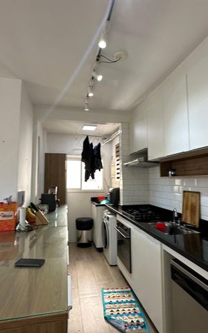 Apartamento à venda com 68m², 3 quartos e 2 vagas Apartamento à venda com 68m², 3 quartos e 2 vagasCozinha