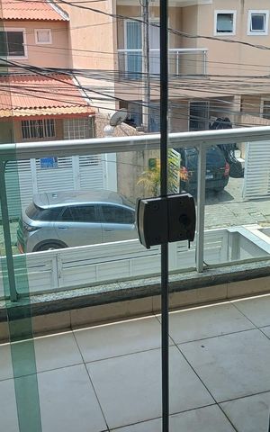 Casa de condomínio à venda com 180m², 3 quartos e 1 vaga Casa de condomínio à venda com 180m², 3 quartos e 1 vagaVaranda