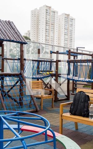 Apartamento para alugar com 94m², 3 quartos e 2 vagas Apartamento para alugar com 94m², 3 quartos e 2 vagasÁrea comum - Playground