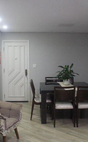 Apartamento à venda com 96m², 2 quartos e 2 vagasSala