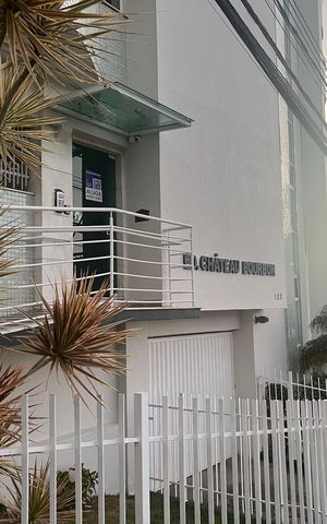 Apartamento para alugar com 153m², 3 quartos e 2 vagas Apartamento para alugar com 153m², 3 quartos e 2 vagasPlaca