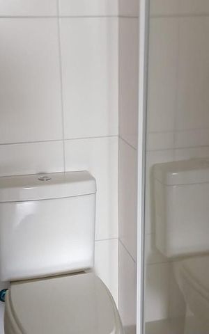 Apartamento para alugar com 69m², 2 quartos e 2 vagas Apartamento para alugar com 69m², 2 quartos e 2 vagasBanheiro