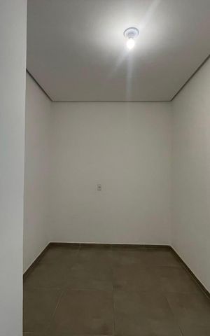 Casa à venda com 51m², 2 quartos e 1 vaga