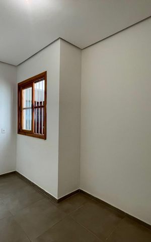 Casa à venda com 51m², 2 quartos e 1 vaga