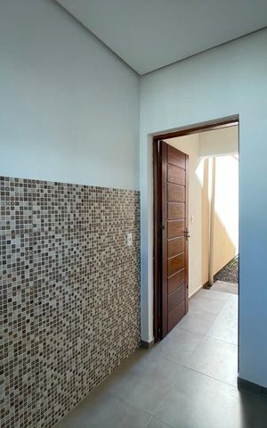 Casa à venda com 51m², 2 quartos e 1 vaga