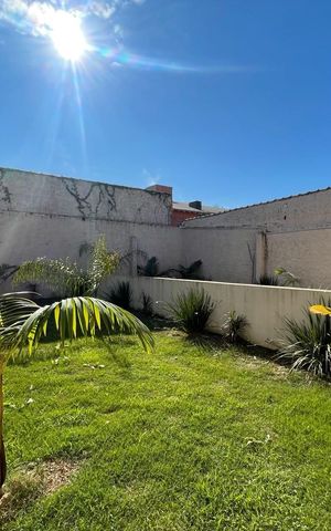 Casa à venda com 51m², 2 quartos e 1 vaga