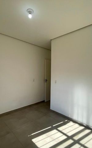 Casa à venda com 51m², 2 quartos e 1 vaga