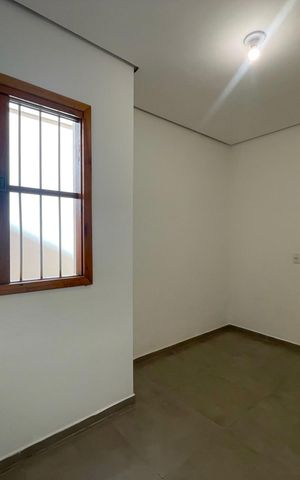 Casa à venda com 51m², 2 quartos e 1 vaga
