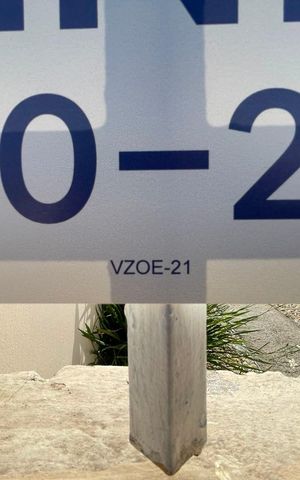 Casa à venda com 51m², 2 quartos e 1 vaga Casa à venda com 51m², 2 quartos e 1 vagaPlaca instalada em 27/06/2025 com o código VZOE-21