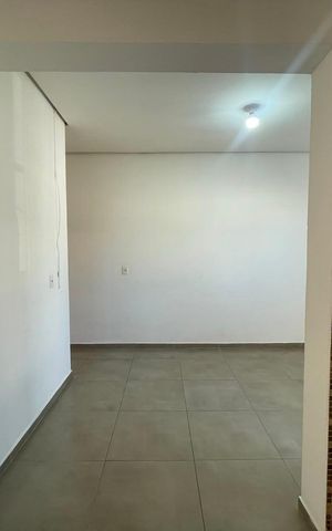 Casa à venda com 51m², 2 quartos e 1 vaga