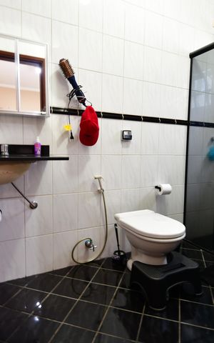 Casa à venda com 342m², 4 quartos e 4 vagasBanheiro Suíte