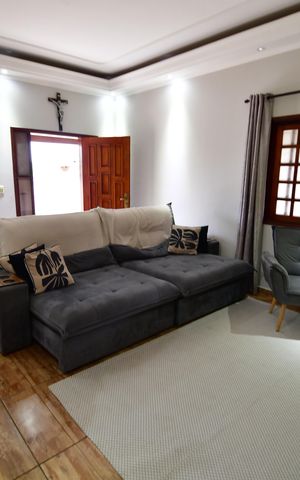 Casa à venda com 342m², 4 quartos e 4 vagasSala