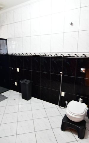 Casa à venda com 342m², 4 quartos e 4 vagasBanheiro Suíte