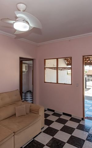 Casa à venda com 85m², 2 quartos e sem vaga Casa à venda com 85m², 2 quartos e sem vagaSala de Estar