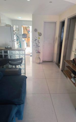 Casa de condomínio à venda com 75m², 2 quartos e 2 vagas Casa de condomínio à venda com 75m², 2 quartos e 2 vagasSala