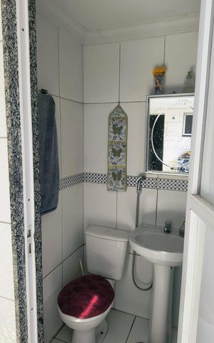 Casa de condomínio à venda com 75m², 2 quartos e 2 vagas Casa de condomínio à venda com 75m², 2 quartos e 2 vagasBanheiro