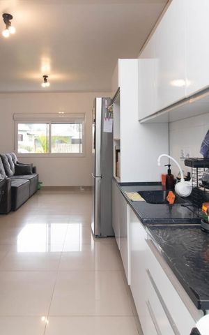 Casa à venda com 187m², 3 quartos e 2 vagasCozinha e Área de Serviço