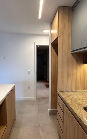 Apartamento à venda com 77m², 2 quartos e 1 vaga