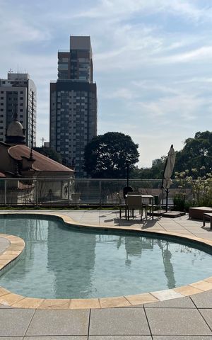 Apartamento para alugar com 104m², 3 quartos e 2 vagas Apartamento para alugar com 104m², 3 quartos e 2 vagasÁrea comum - Piscina