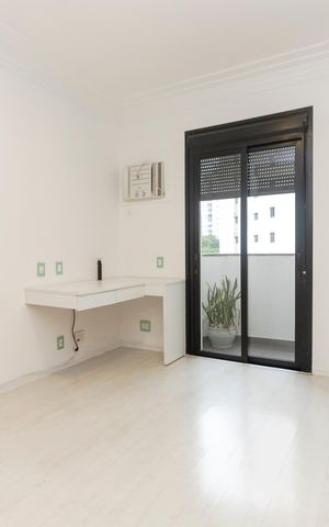 Apartamento para alugar com 245m², 3 quartos e 4 vagas Apartamento para alugar com 245m², 3 quartos e 4 vagasSuíte 2