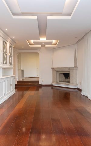 Apartamento para alugar com 245m², 3 quartos e 4 vagas Apartamento para alugar com 245m², 3 quartos e 4 vagasSala