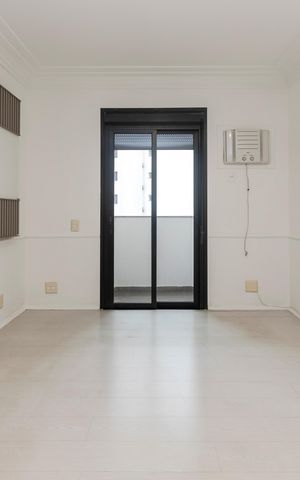 Apartamento para alugar com 245m², 3 quartos e 4 vagas Apartamento para alugar com 245m², 3 quartos e 4 vagasSuíte 1